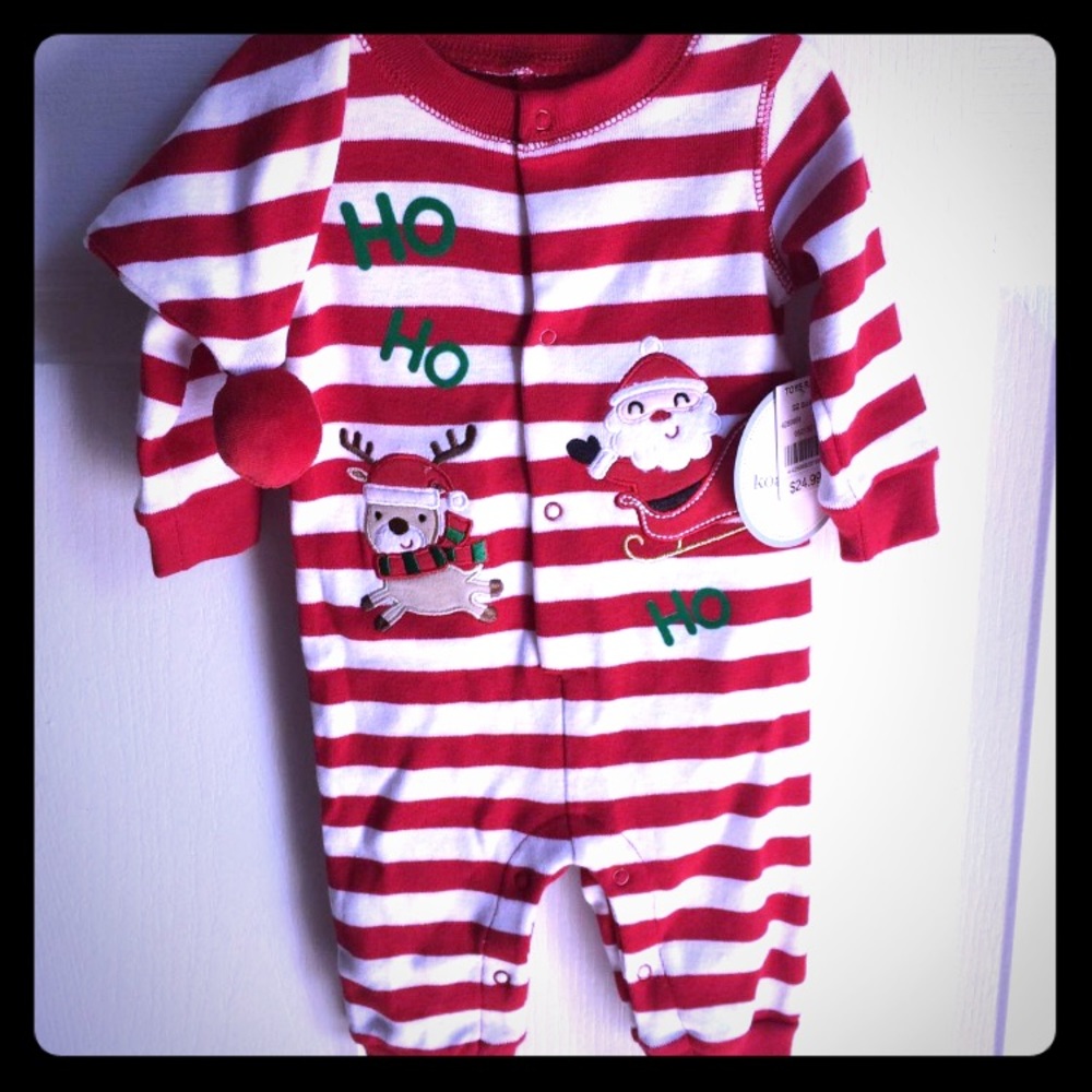 4/$20 Christmas sleeper and cap